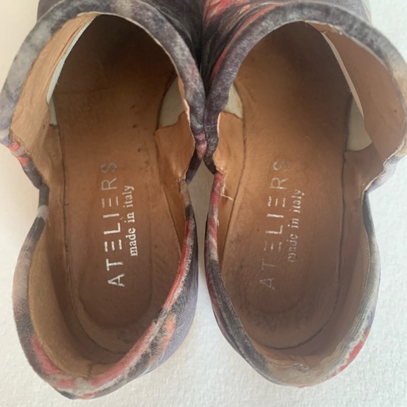 Used Atlier Velvet Bootie size 36 - Picture 9 of 10